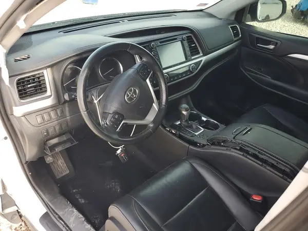 5TDKZRFH5KS320611 2019 TOYOTA HIGHLANDER - Image 8