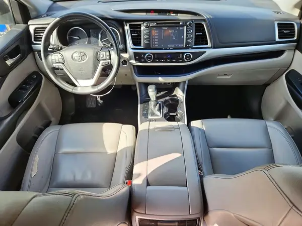 5TDKZRFH5KS324044 2019 TOYOTA HIGHLANDER - Image 8