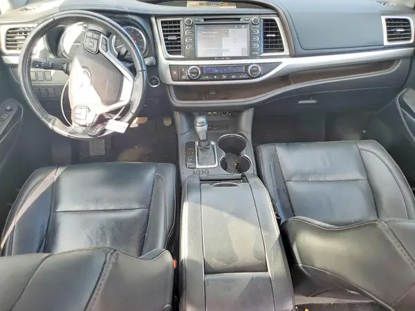 5TDKZRFH5KS333844 2019 TOYOTA HIGHLANDER - Image 8