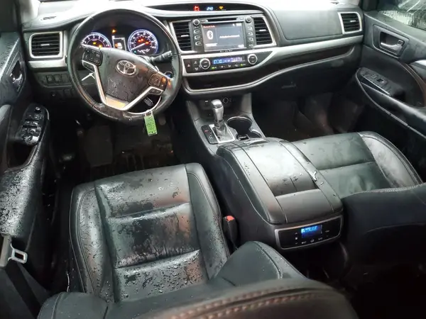5TDKZRFH5KS336338 2019 TOYOTA HIGHLANDER - Image 8