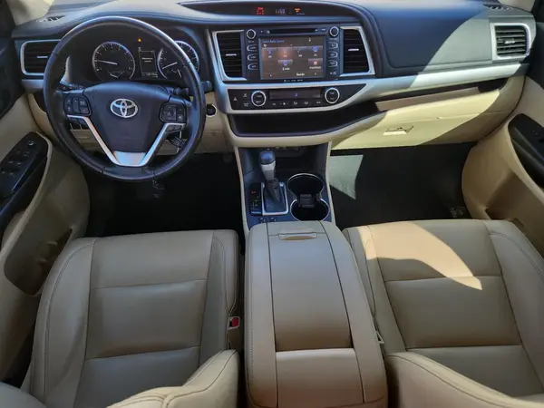 5TDKZRFH5KS338235 2019 TOYOTA HIGHLANDER - Image 8