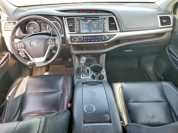 5TDKZRFH5KS346951 2019 TOYOTA HIGHLANDER - Image 8