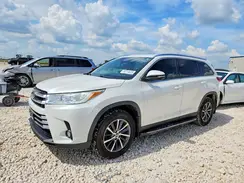 5TDKZRFH5KS555851 2019 TOYOTA HIGHLANDER