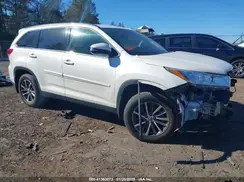 5TDKZRFH5KS570558 2019 TOYOTA HIGHLANDER