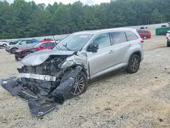 5TDKZRFH5KS572326 2019 TOYOTA HIGHLANDER