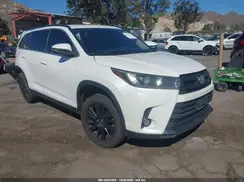 5TDKZRFH5KS574643 2019 TOYOTA HIGHLANDER
