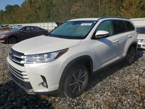5TDKZRFH5KS574951 2019 TOYOTA HIGHLANDER - Image 1