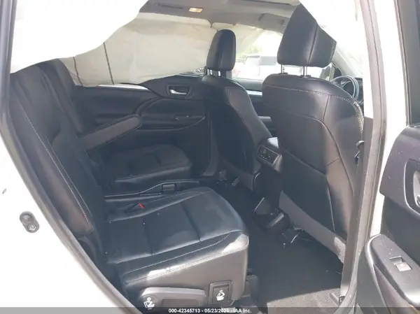5TDKZRFH6HS190119 2017 TOYOTA HIGHLANDER - Image 8