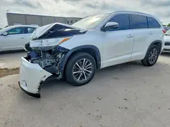 5TDKZRFH6HS193733 2017 TOYOTA HIGHLANDER