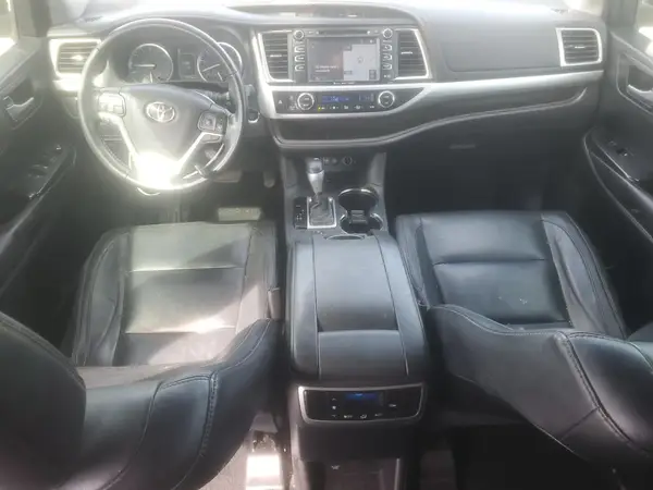 5TDKZRFH6HS233664 2017 TOYOTA HIGHLANDER - Image 8