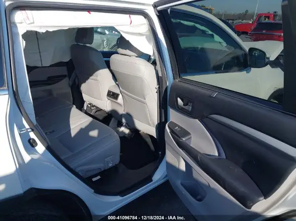 5TDKZRFH6HS509728 2017 TOYOTA HIGHLANDER - Image 8