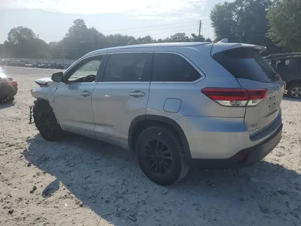 5TDKZRFH6HS511317 2017 TOYOTA HIGHLANDER - Image 2