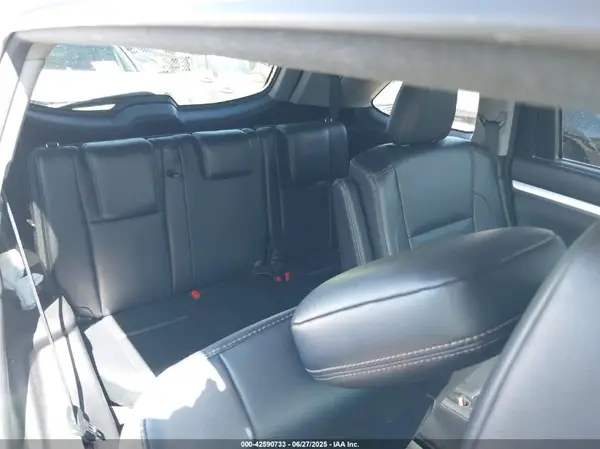 5TDKZRFH6HS511575 2017 TOYOTA HIGHLANDER - Image 8