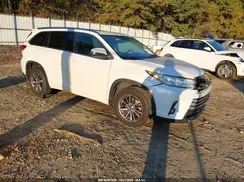 5TDKZRFH6HS511754 2017 TOYOTA HIGHLANDER
