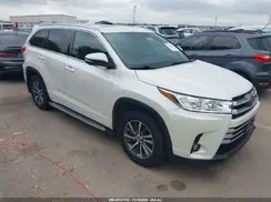 5TDKZRFH6HS514198 2017 TOYOTA HIGHLANDER