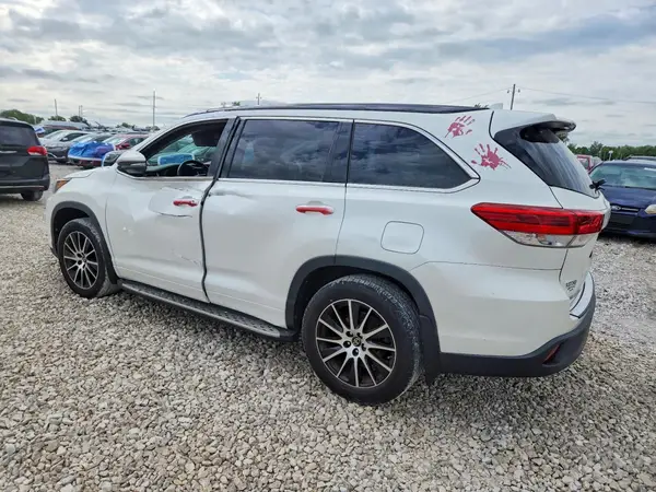 5TDKZRFH6HS516999 2017 TOYOTA HIGHLANDER - Image 2