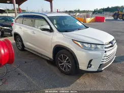 5TDKZRFH6HS518364 2017 TOYOTA HIGHLANDER