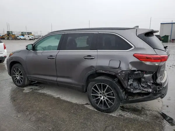 5TDKZRFH6HS526481 2017 TOYOTA HIGHLANDER - Image 2