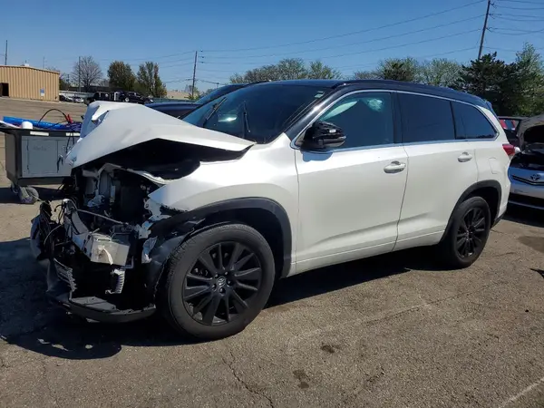 5TDKZRFH6JS284880 2018 TOYOTA HIGHLANDER - Image 1
