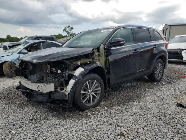 5TDKZRFH6JS530651 2018 TOYOTA HIGHLANDER - Image 1