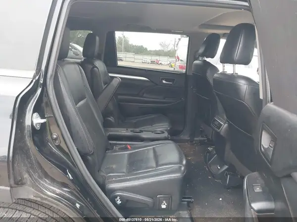 5TDKZRFH6JS541181 2018 TOYOTA HIGHLANDER - Image 8