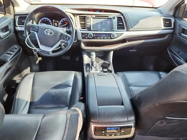 5TDKZRFH6KS294410 2019 TOYOTA HIGHLANDER - Image 8