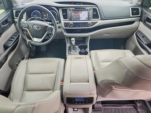 5TDKZRFH6KS321735 2019 TOYOTA HIGHLANDER - Image 8