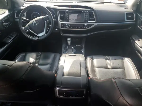 5TDKZRFH6KS322433 2019 TOYOTA HIGHLANDER - Image 8