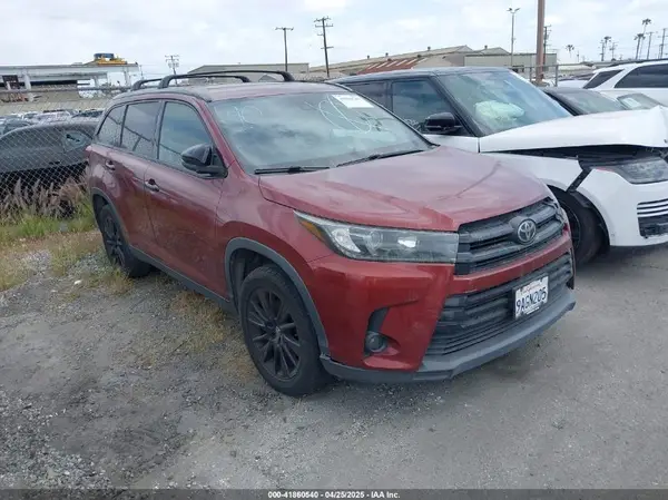 5TDKZRFH6KS329690 2019 TOYOTA HIGHLANDER - Image 1