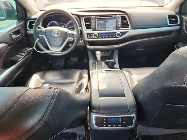 5TDKZRFH6KS340365 2019 TOYOTA HIGHLANDER - Image 8