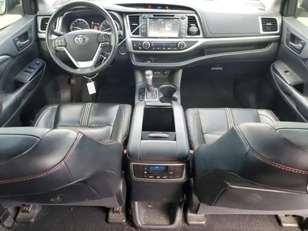 5TDKZRFH6KS355531 2019 TOYOTA HIGHLANDER - Image 8