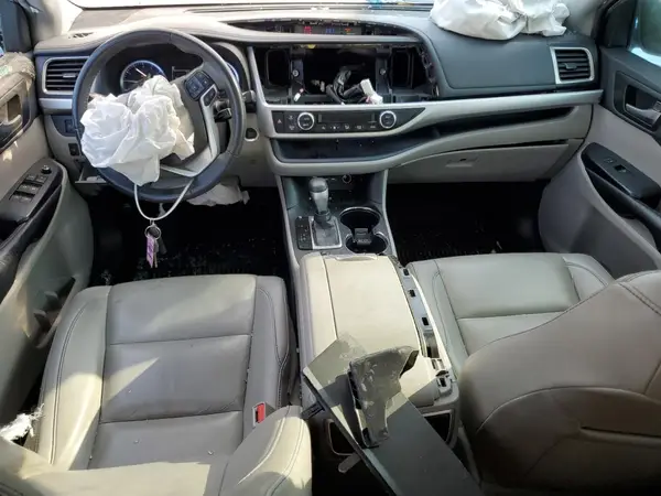 5TDKZRFH6KS361555 2019 TOYOTA HIGHLANDER - Image 8