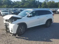 5TDKZRFH6KS552831 2019 TOYOTA HIGHLANDER
