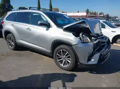 5TDKZRFH6KS561223 2019 TOYOTA HIGHLANDER