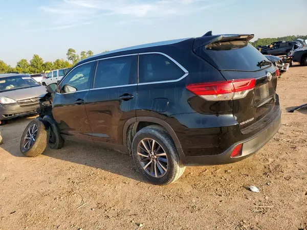 5TDKZRFH6KS564929 2019 TOYOTA HIGHLANDER - Image 2