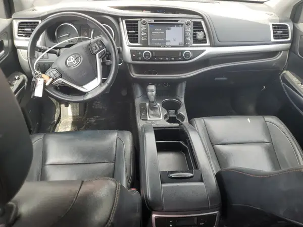 5TDKZRFH7HS229901 2017 TOYOTA HIGHLANDER - Image 8