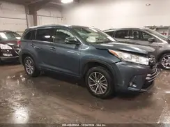 5TDKZRFH7HS510743 2017 TOYOTA HIGHLANDER