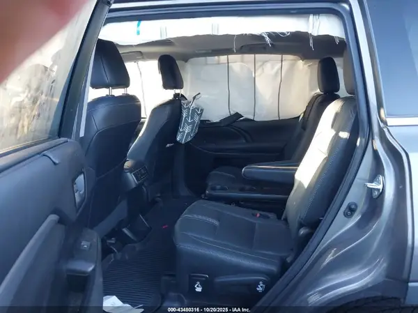 5TDKZRFH7HS512699 2017 TOYOTA HIGHLANDER - Image 8