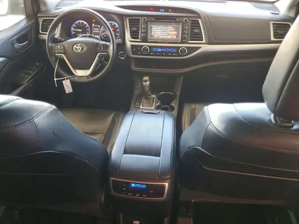 5TDKZRFH7HS518454 2017 TOYOTA HIGHLANDER - Image 8
