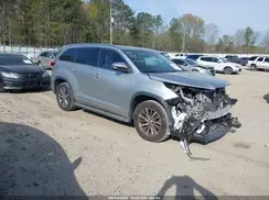 5TDKZRFH7JS275377 2018 TOYOTA HIGHLANDER