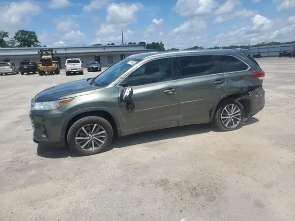 5TDKZRFH7JS284466 2018 TOYOTA HIGHLANDER - Image 1