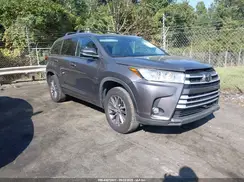 5TDKZRFH7JS543957 2018 TOYOTA HIGHLANDER