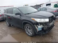 5TDKZRFH7JS547569 2018 TOYOTA HIGHLANDER