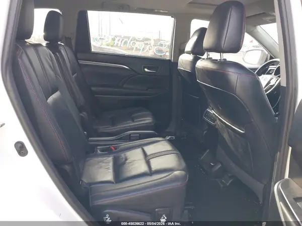 5TDKZRFH7KS302420 2019 TOYOTA HIGHLANDER - Image 8