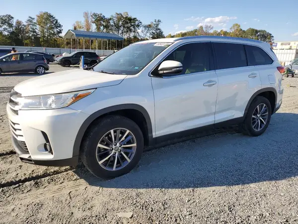 5TDKZRFH7KS303390 2019 TOYOTA HIGHLANDER - Image 1