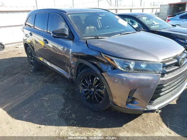 5TDKZRFH7KS317239 2019 TOYOTA HIGHLANDER - Image 1