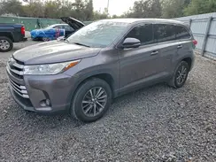 5TDKZRFH7KS318486 2019 TOYOTA HIGHLANDER