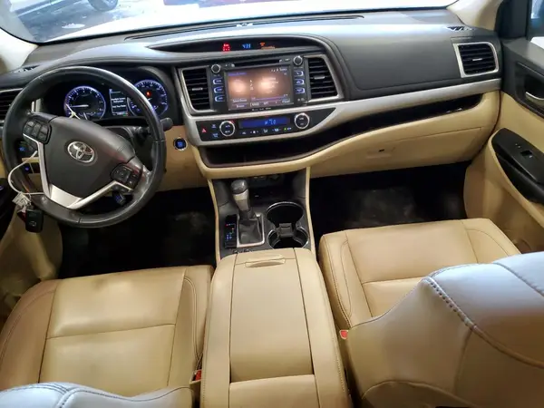 5TDKZRFH7KS329522 2019 TOYOTA HIGHLANDER - Image 8