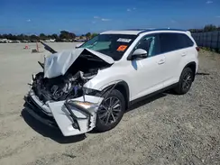 5TDKZRFH7KS338172 2019 TOYOTA HIGHLANDER