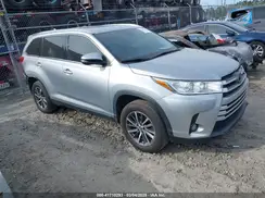 5TDKZRFH7KS551171 2019 TOYOTA HIGHLANDER